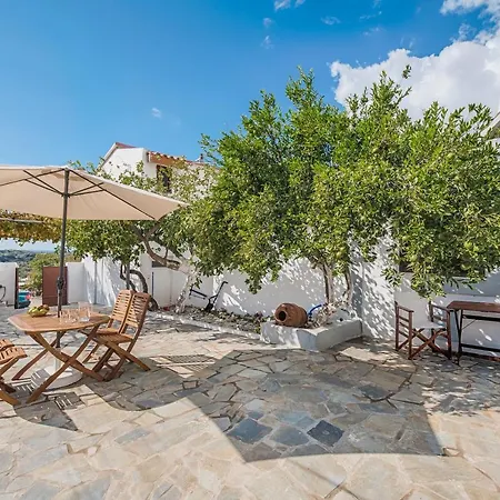 Casa La Perla - بيت للعطل لاخنيا