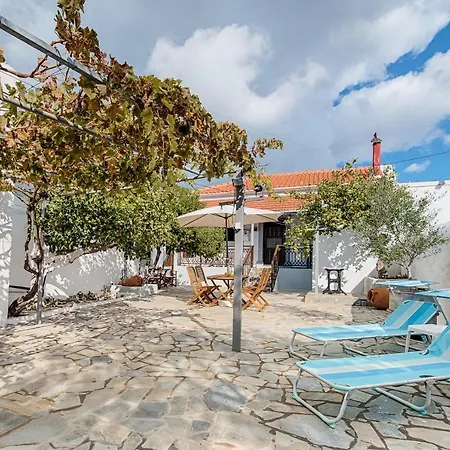 Сasa de vacaciones Casa La Perla - *