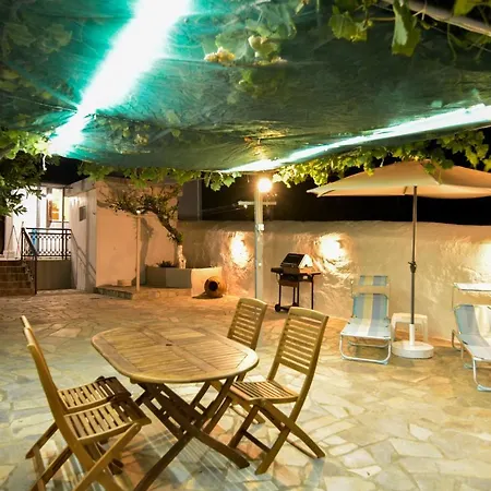 Casa La Perla - *