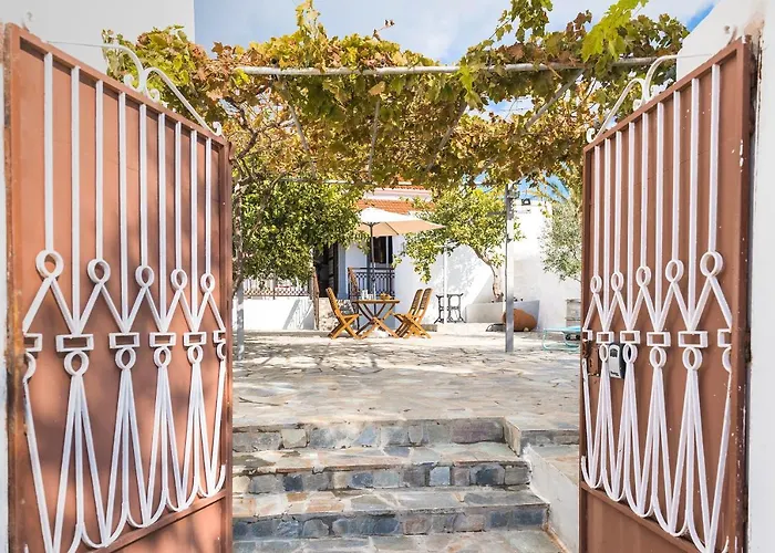 Casa La Perla - *