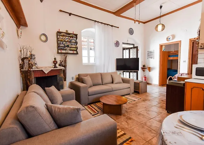 Casa La Perla - *